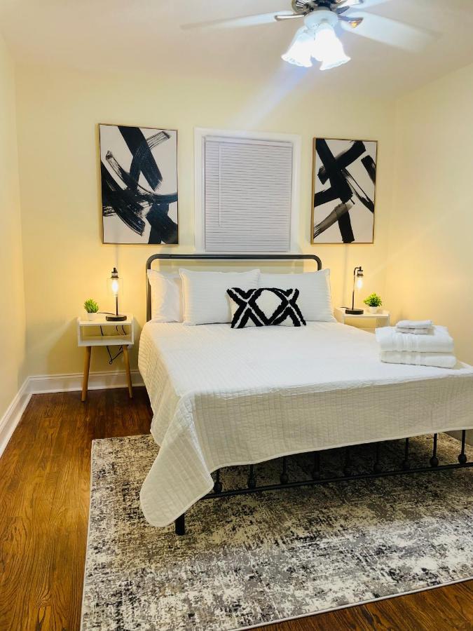 Newly Renovated Charming Home With Parking Fort Washington Exterior foto